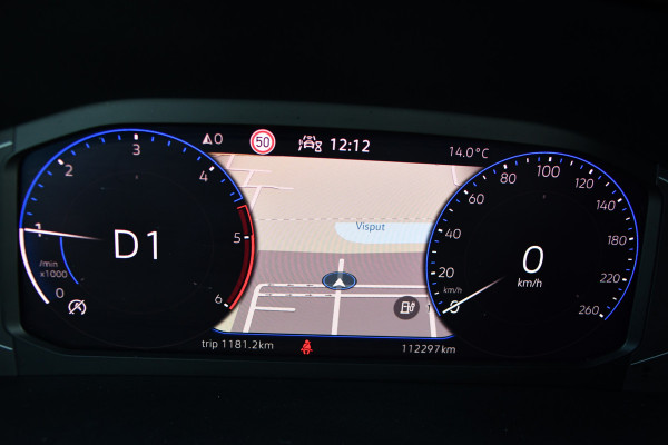 Volkswagen Transporter 2.0 TDI L2H1 32 DC Bulli Virtual, Adaptieve Cruise, Carplay, LED, Stoelverwarming, 204pk, Trekhaak, Automaat, NAVI, Voorruit verwarming, Uniek!