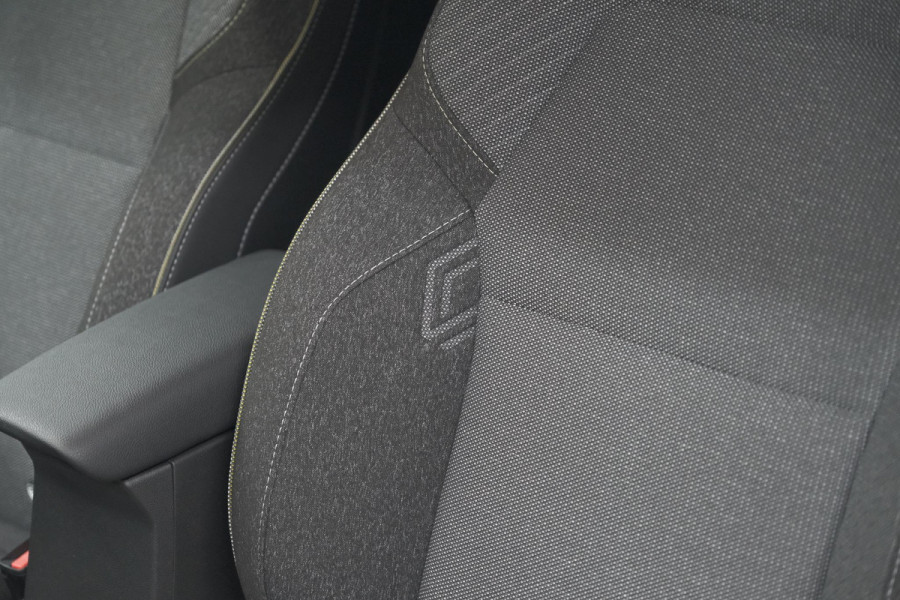 Renault Captur 1.8 E-Tech Full Hybrid 160 Techno | Camera | Winterpakket | Adaptieve Cruise Control | Apple Carplay