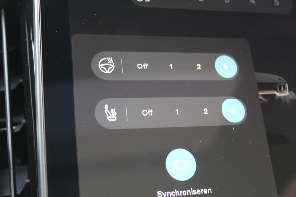 Volvo XC60 2.0 T8 Plug-in hybrid AWD Plus Black Edition | Luchtvering | Trekhaak | 360 Camera | Head-up | H&K