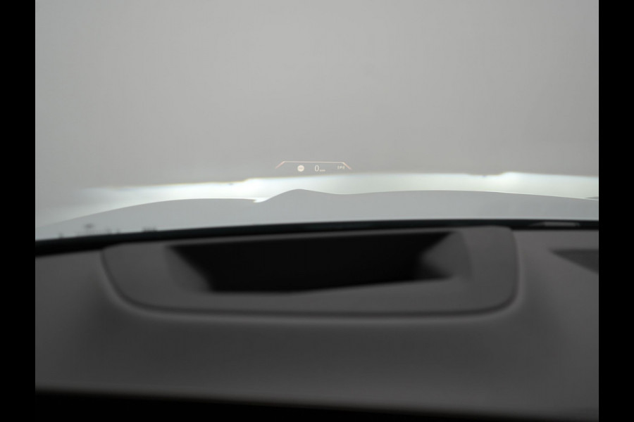 BMW X5 xDrive50e M Sport PRO Plug In Hybrid 490pk Dealer O.H. PHEV | Trekhaak Af Fabriek | Luchtvering | Panodak Skylounge | Adaptive Cruise | 360 Camera | Harman / Kardon | Merino Lederen Sportstoelen Memory & Verwarmd | Bekerhouders Verwarmd & Gekoeld | Stuur Verwarmd | Sfeerverlichting | Keyless | Blis | Navigatie | DAB |