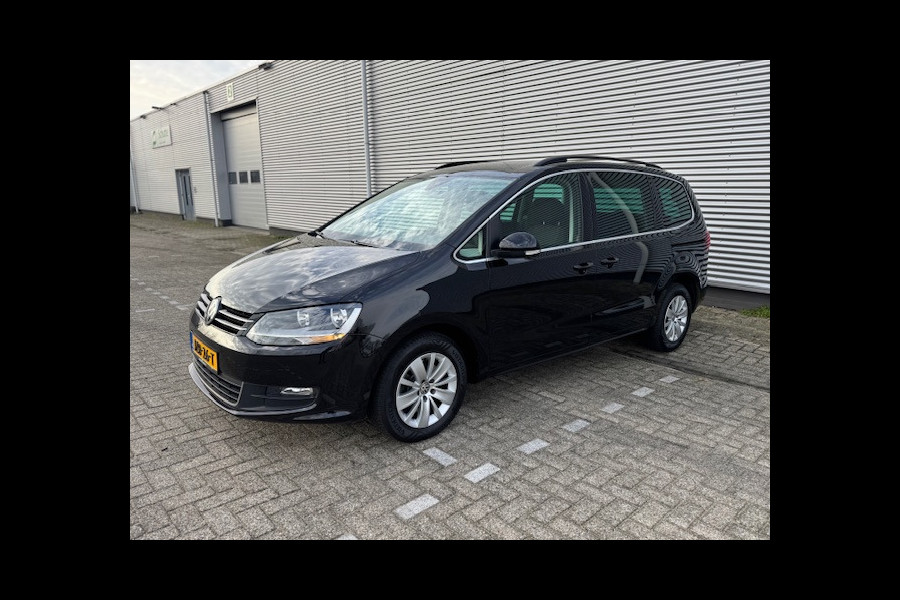 Volkswagen Sharan 1.4 TSI Exclusive Automaat,7Persoons,trekhaak,Carplay,Android,Navigatie,stoelverwarming,parkeersensoren,