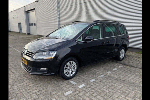 Volkswagen Sharan 1.4 TSI Exclusive Automaat,7Persoons,trekhaak,Carplay,Android,Navigatie,stoelverwarming,parkeersensoren,