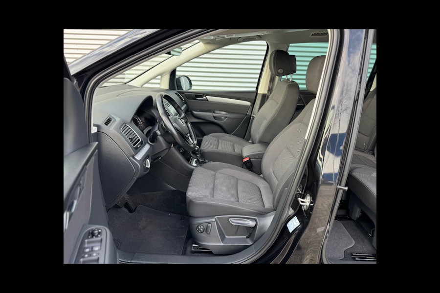 Volkswagen Sharan 1.4 TSI Exclusive Automaat,7Persoons,trekhaak,Carplay,Android,Navigatie,stoelverwarming,parkeersensoren,