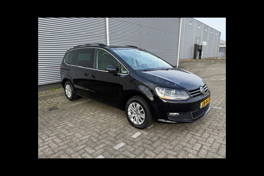Volkswagen Sharan 1.4 TSI Exclusive Automaat,7Persoons,trekhaak,Carplay,Android,Navigatie,stoelverwarming,parkeersensoren,