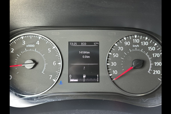 Renault Master T35 2.3 dCi 135 PK / 1e EIG. / 7 PERSOONS DUBBEL CABINE / UNIEK 14.184 KM !! / TREKHAAK / IMPERIAAL / AIRCO / CRUISE