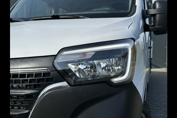 Renault Master T35 2.3 dCi 135 PK / 1e EIG. / 7 PERSOONS DUBBEL CABINE / UNIEK 14.184 KM !! / TREKHAAK / IMPERIAAL / AIRCO / CRUISE