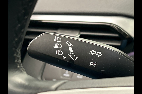 Volkswagen ID.4 Pure 52 kWh | Origineel NL | SOH 90% | Apple/Carplay