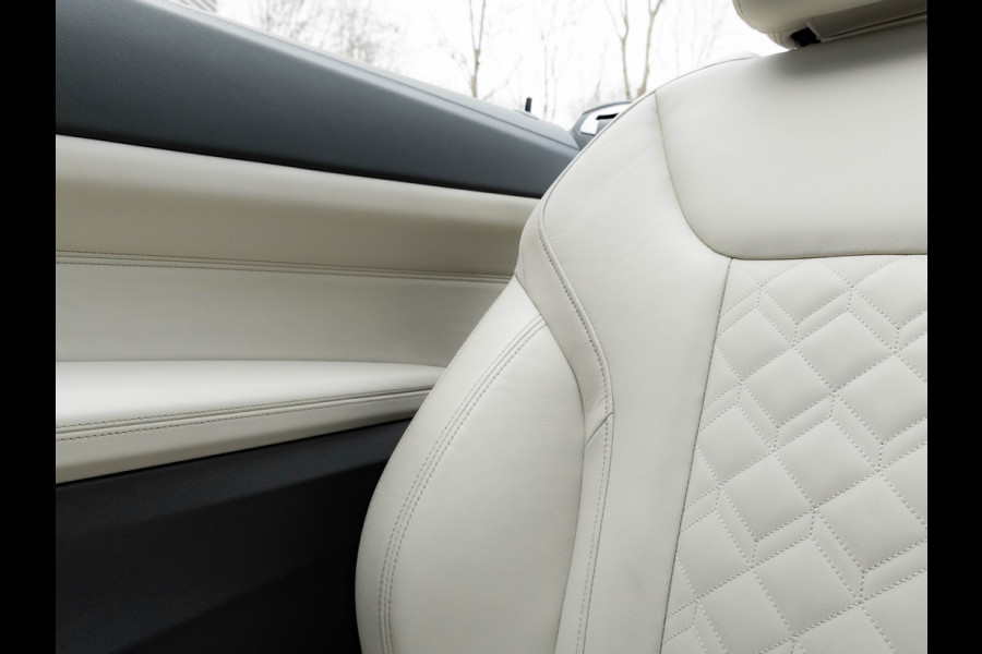 BMW 4 Serie Cabrio M440i xDrive - Facelift - Individual Leder - Adaptive LED - Head-up