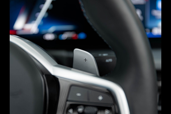 BMW 4 Serie Cabrio M440i xDrive - Facelift - Individual Leder - Adaptive LED - Head-up