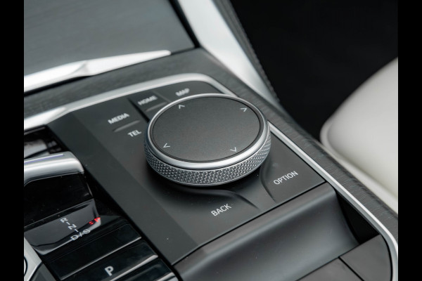 BMW 4 Serie Cabrio M440i xDrive - Facelift - Individual Leder - Adaptive LED - Head-up