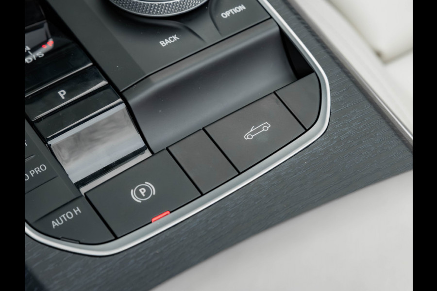 BMW 4 Serie Cabrio M440i xDrive - Facelift - Individual Leder - Adaptive LED - Head-up