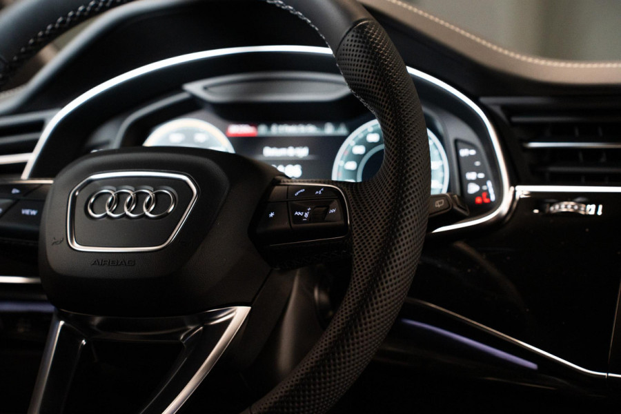 Audi Q8 60 TFSI e quattro Pro Line S Competition *Bang & Olufsen / AWD-Besturing / Stoelventilatie + Massage / Panorama / Soft-Close / HUD / Memory*