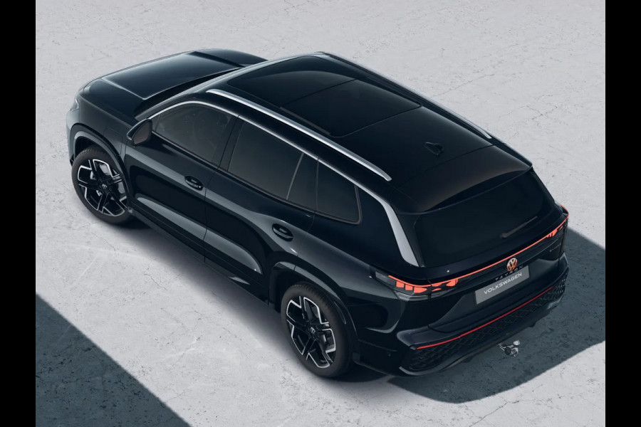 Volkswagen Tayron R-Line Edition 1.5 eHybrid 204 PK | Panoramadak |  Trekhaak | Stoel & Stuurverwarming |