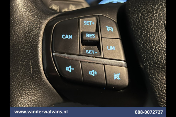Ford Transit 2.0 TDCI 131pk L3H2 Euro6 *Rijklaar Direct Rijden* Airco | Camera | Navigatie | Apple Carplay | LED | Cruisecontrol Parkeersensoren, Stoelverwarming, Verwarmde voorruit, Bijrijdersbank, 2500kg trekvermogen