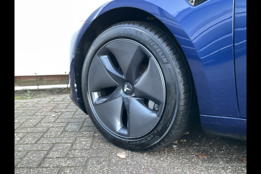 Tesla Model 3 Long Range AWD 75 kWh Autopilot Leer Camera Stoelverw DAB NL-Auto!