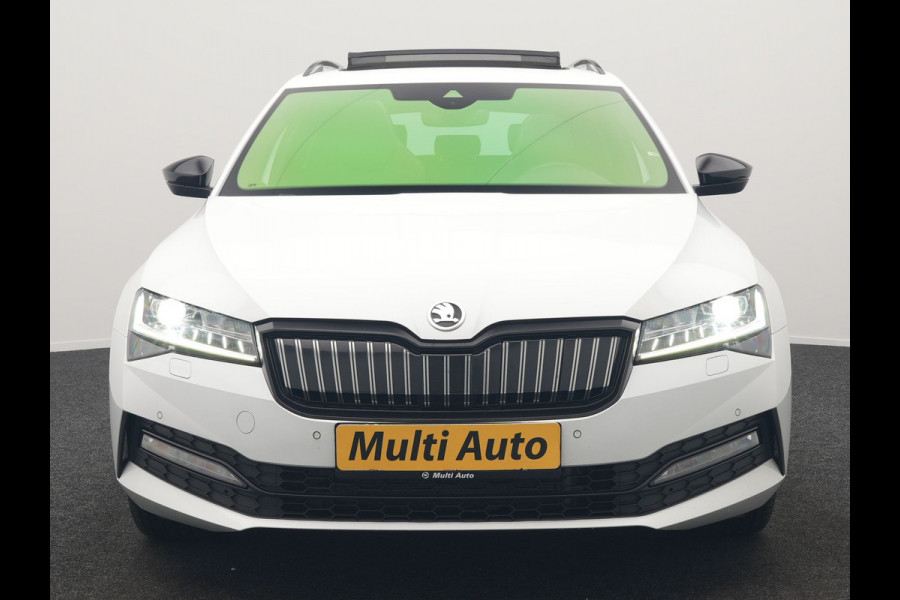 Škoda Superb Combi 1.4 TSI iV Sportline Business Plug In Hybrid 218pk PHEV | Panodak | Adaptive Cruise | Camera | Canton Audio | Alcantara Sportstoelen Memory & Verwarmd | Sfeerverlichting | Apple Carplay | Crystal LED | Stuur Verwarmd | Navigatie | DAB |