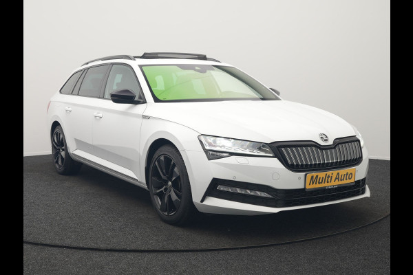 Škoda Superb Combi 1.4 TSI iV Sportline Business Plug In Hybrid 218pk PHEV | Panodak | Adaptive Cruise | Camera | Canton Audio | Alcantara Sportstoelen Memory & Verwarmd | Sfeerverlichting | Apple Carplay | Crystal LED | Stuur Verwarmd | Navigatie | DAB |