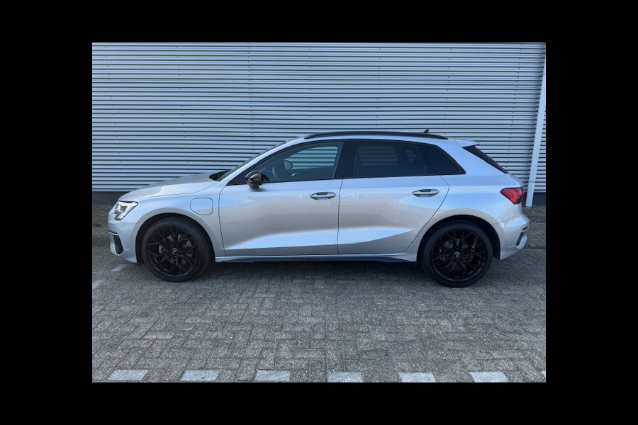 Audi A3 Sportback 40 TFSI e Advanced edition 205PK,Carplay,Virtual,Cruise,LED,Parkcontrol,Stoelverwarming