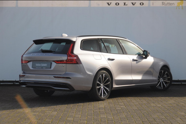 Volvo V60 T6 350PK Automaat AWD Plus Dark / Adaptive cruise control / Elektrische stoelen / Harman Kardon audio / Trekhaak / Pilot assist / BLIS / Stoel en stuur verwarming / Elektrische achterklep / Parkeersensoren met 360 camera / Google infotainment