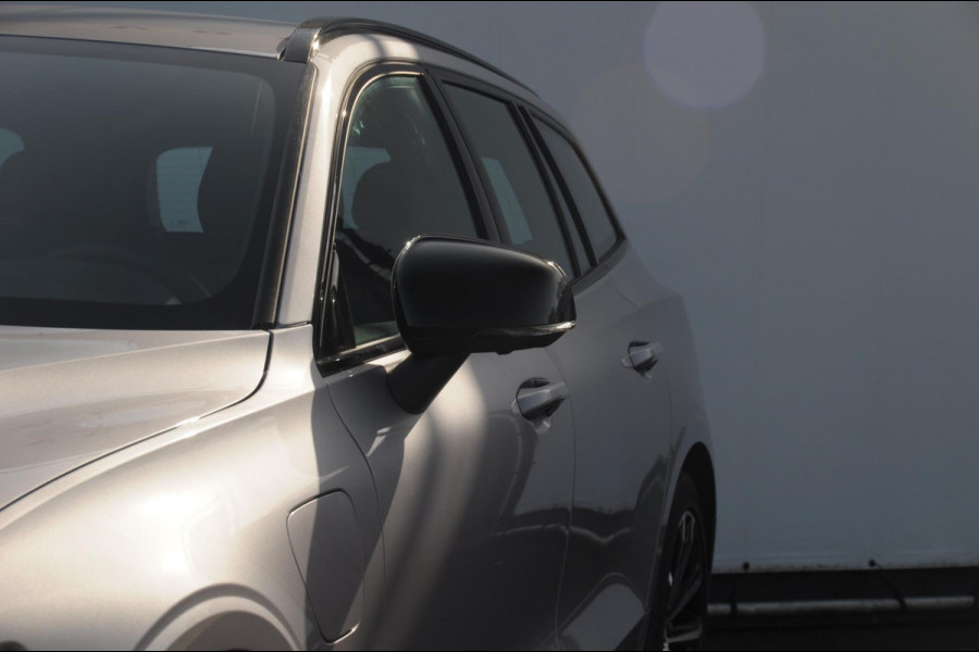 Volvo V60 T6 350PK Automaat AWD Plus Dark / Adaptive cruise control / Elektrische stoelen / Harman Kardon audio / Trekhaak / Pilot assist / BLIS / Stoel en stuur verwarming / Elektrische achterklep / Parkeersensoren met 360 camera / Google infotainment