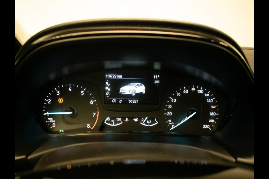 Ford Fiesta 1.1 Sport (APPLE CARPLAY,NAVI,LED,PDC,LANE ASSIST,DAB,BLUETOOTH,SPORTSTOELEN,LM VELGEN,NIEUWE APK,NETTE STAAT)