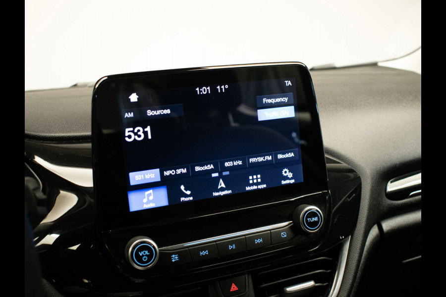 Ford Fiesta 1.1 Sport (APPLE CARPLAY,NAVI,LED,PDC,LANE ASSIST,DAB,BLUETOOTH,SPORTSTOELEN,LM VELGEN,NIEUWE APK,NETTE STAAT)