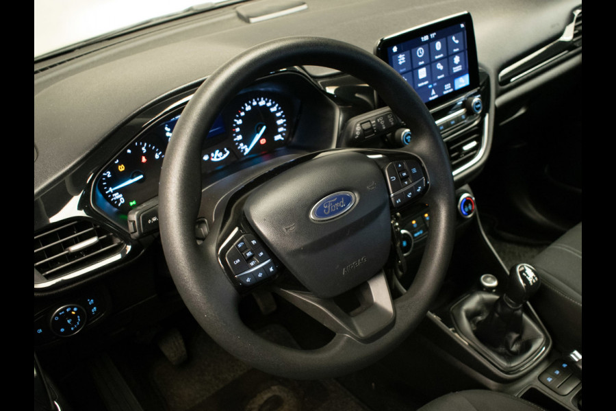 Ford Fiesta 1.1 Sport (APPLE CARPLAY,NAVI,LED,PDC,LANE ASSIST,DAB,BLUETOOTH,SPORTSTOELEN,LM VELGEN,NIEUWE APK,NETTE STAAT)