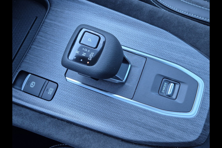 Nissan QASHQAI 1.3 MHEV Tekna Plus Pano 360 Camera Massage stoelen Leder Carplay Auto Is Bom Vollll