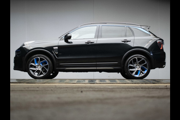 Lynk & Co 01 1.5 Sport (PANORAMADAK,APPLE CARPLAY,NAVI,CAMERA,360 VIEW,PDC,STOELVERWARMING,LED,GETINT,SPORTSTOELEN,LM VELGEN)