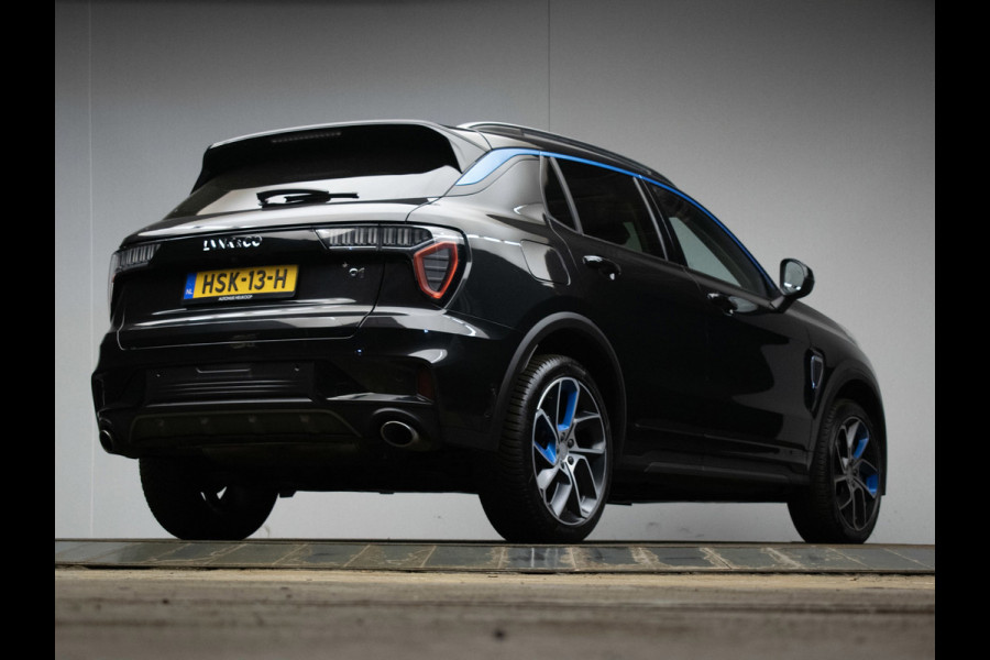 Lynk & Co 01 1.5 Sport (PANORAMADAK,APPLE CARPLAY,NAVI,CAMERA,360 VIEW,PDC,STOELVERWARMING,LED,GETINT,SPORTSTOELEN,LM VELGEN)