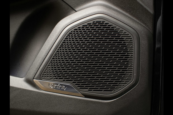 Lynk & Co 01 1.5 Sport (PANORAMADAK,APPLE CARPLAY,NAVI,CAMERA,360 VIEW,PDC,STOELVERWARMING,LED,GETINT,SPORTSTOELEN,LM VELGEN)