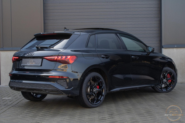 Audi A3 Sportback 45 TFSIe S S-line Panoramadak Camera Matrix Sfeer