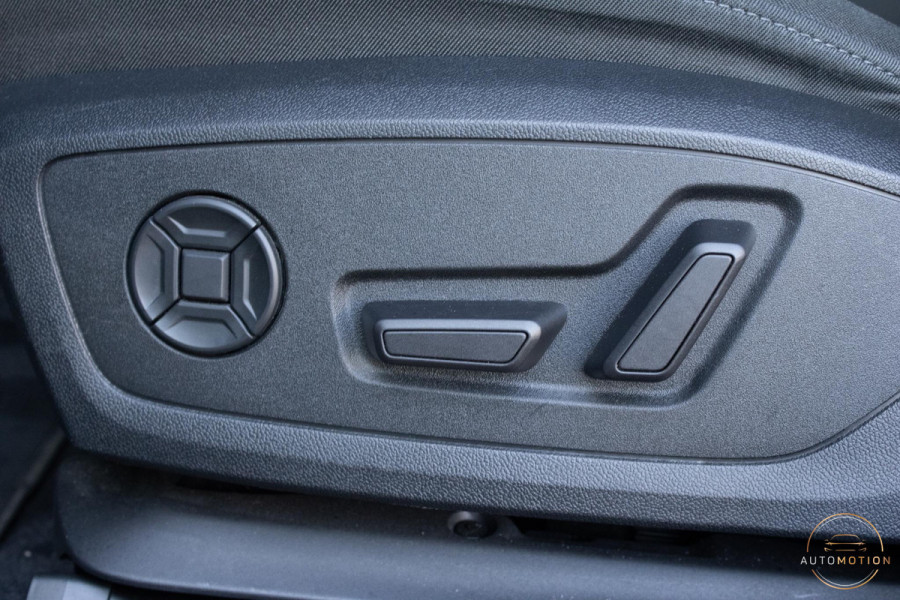 Audi A3 Sportback 45 TFSIe S S-line Panoramadak Camera Matrix Sfeer