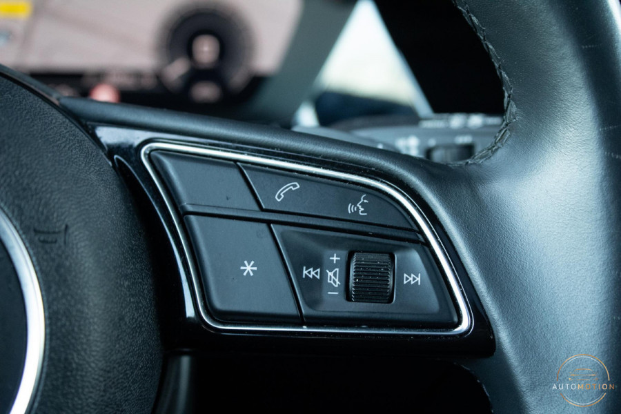 Audi A3 Sportback 45 TFSIe S S-line Panoramadak Camera Matrix Sfeer