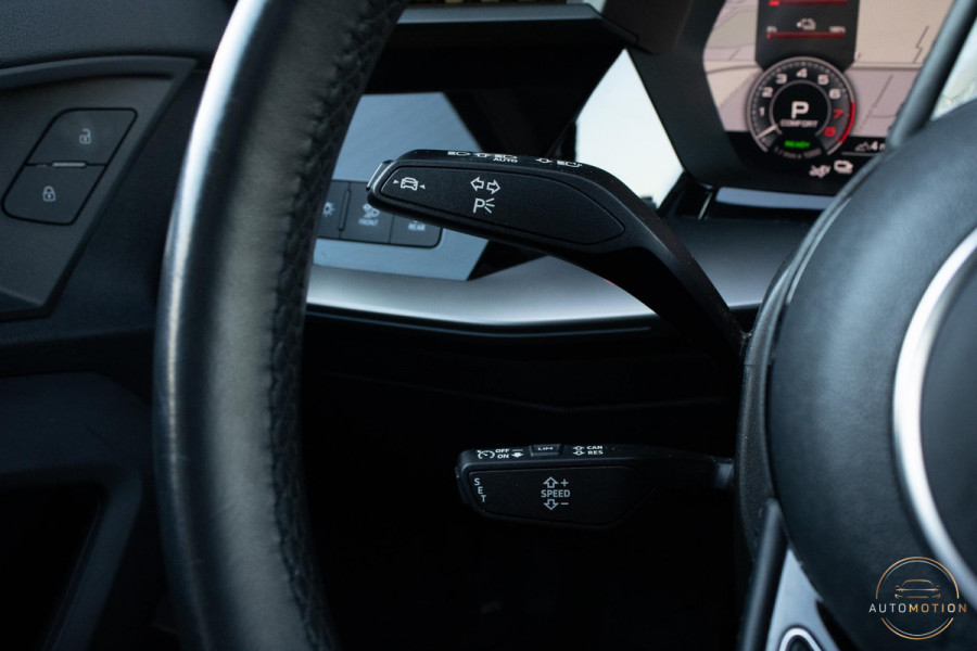 Audi A3 Sportback 45 TFSIe S S-line Panoramadak Camera Matrix Sfeer