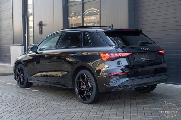 Audi A3 Sportback 45 TFSIe S S-line Panoramadak Camera Matrix Sfeer