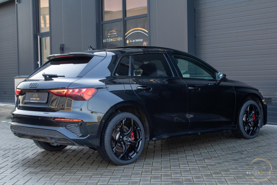 Audi A3 Sportback 45 TFSIe S S-line Panoramadak Camera Matrix Sfeer