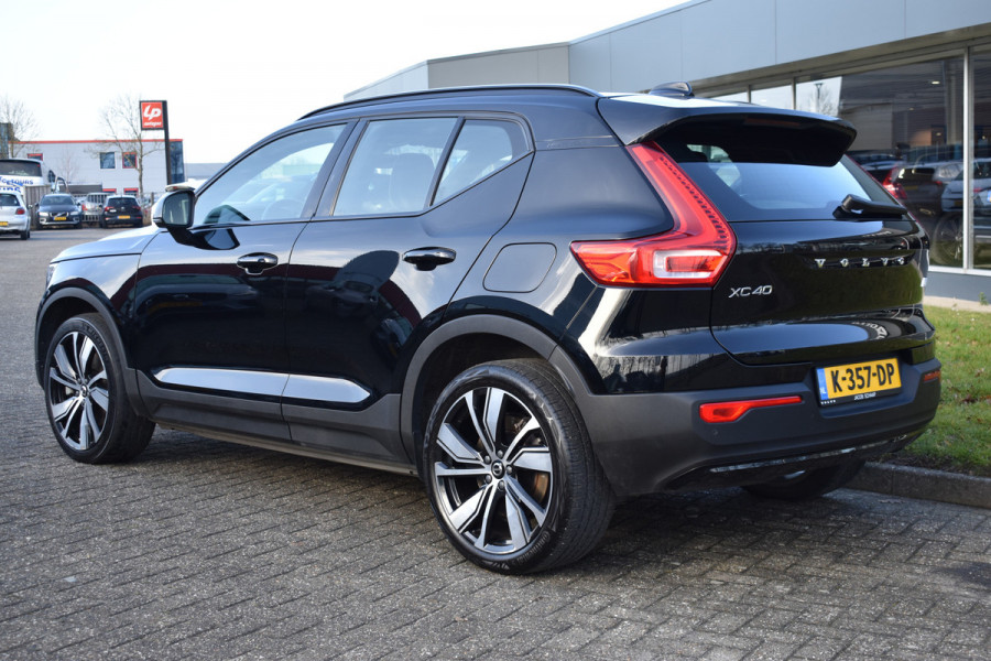 Volvo XC40 Recharge AWD 408PK R-Design | Carplay | 20'' LMV | Trekhaak | ACC | Elektr. Achterklep | Blis | Keyless