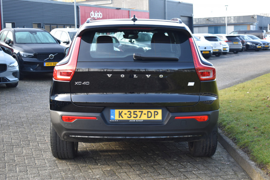 Volvo XC40 Recharge AWD 408PK R-Design | Carplay | 20'' LMV | Trekhaak | ACC | Elektr. Achterklep | Blis | Keyless