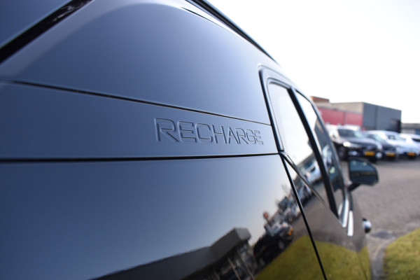 Volvo XC40 Recharge AWD 408PK R-Design | Carplay | 20'' LMV | Trekhaak | ACC | Elektr. Achterklep | Blis | Keyless