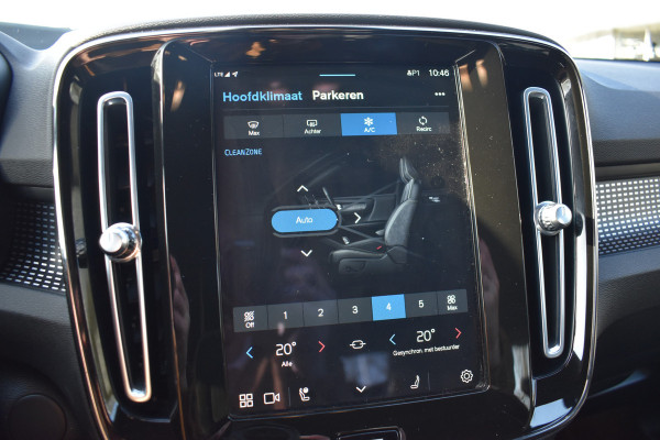 Volvo XC40 Recharge AWD 408PK R-Design | Carplay | 20'' LMV | Trekhaak | ACC | Elektr. Achterklep | Blis | Keyless