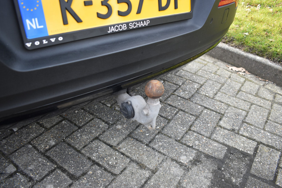 Volvo XC40 Recharge AWD 408PK R-Design | Carplay | 20'' LMV | Trekhaak | ACC | Elektr. Achterklep | Blis | Keyless