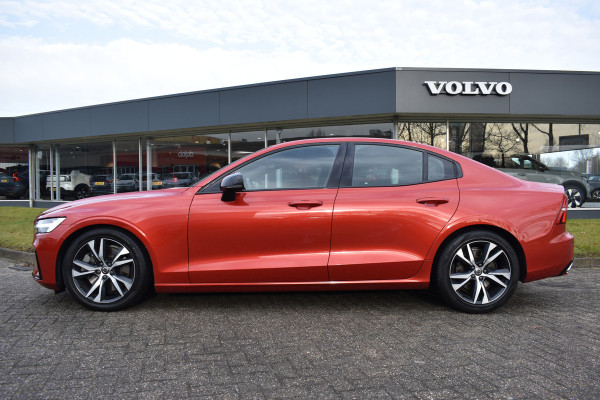 Volvo S60 T5 251PK Autmaat Intro Edition | Carplay | Leder | ACC | PDC V/A | Keyless | Blis | Camera Achter