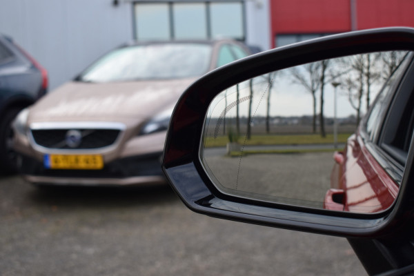 Volvo S60 T5 251PK Autmaat Intro Edition | Carplay | Leder | ACC | PDC V/A | Keyless | Blis | Camera Achter