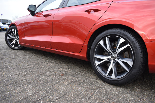 Volvo S60 T5 251PK Autmaat Intro Edition | Carplay | Leder | ACC | PDC V/A | Keyless | Blis | Camera Achter