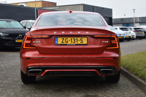 Volvo S60 T5 251PK Autmaat Intro Edition | Carplay | Leder | ACC | PDC V/A | Keyless | Blis | Camera Achter
