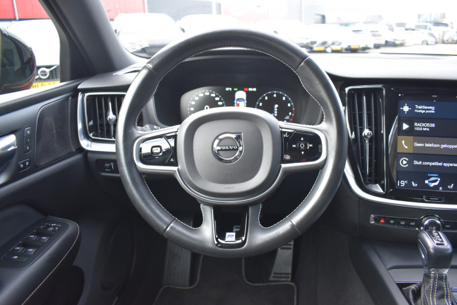Volvo S60 T5 251PK Autmaat Intro Edition | Carplay | Leder | ACC | PDC V/A | Keyless | Blis | Camera Achter