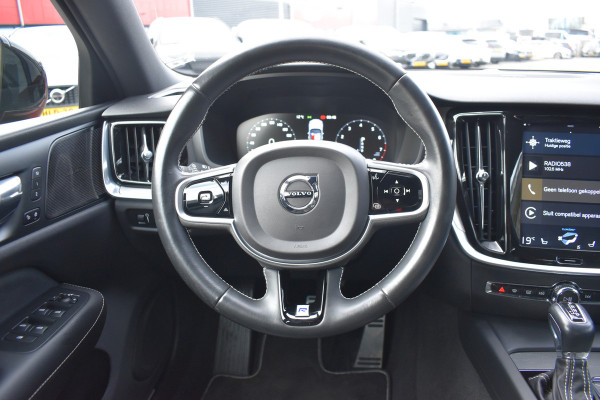 Volvo S60 T5 251PK Autmaat Intro Edition | Carplay | Leder | ACC | PDC V/A | Keyless | Blis | Camera Achter