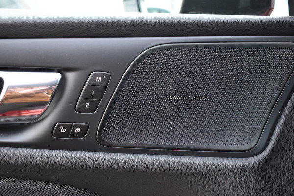 Volvo S60 T5 251PK Autmaat Intro Edition | Carplay | Leder | ACC | PDC V/A | Keyless | Blis | Camera Achter
