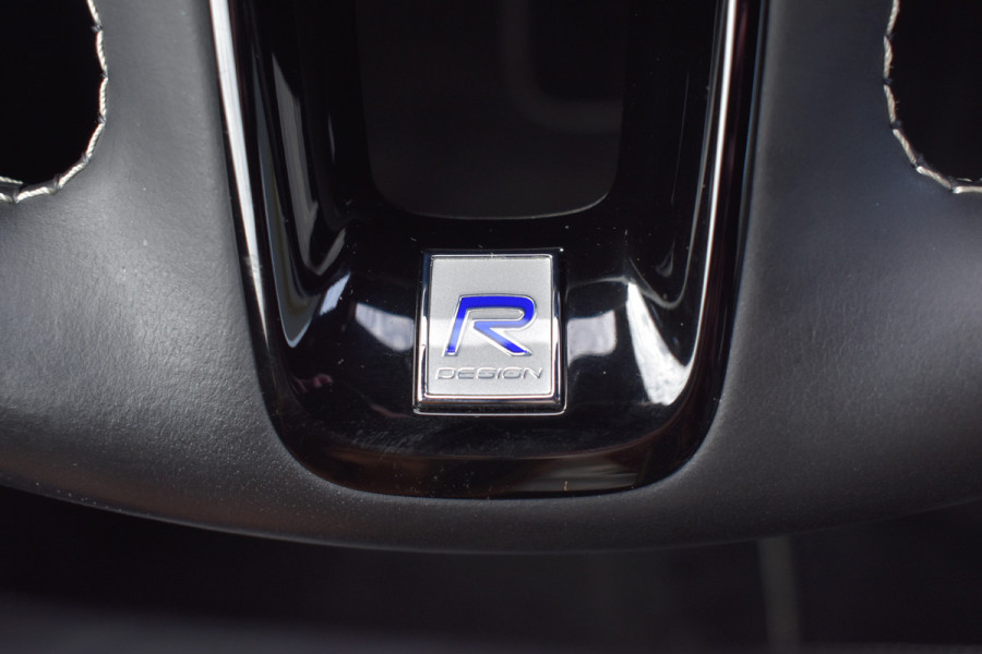 Volvo S60 T5 251PK Autmaat Intro Edition | Carplay | Leder | ACC | PDC V/A | Keyless | Blis | Camera Achter